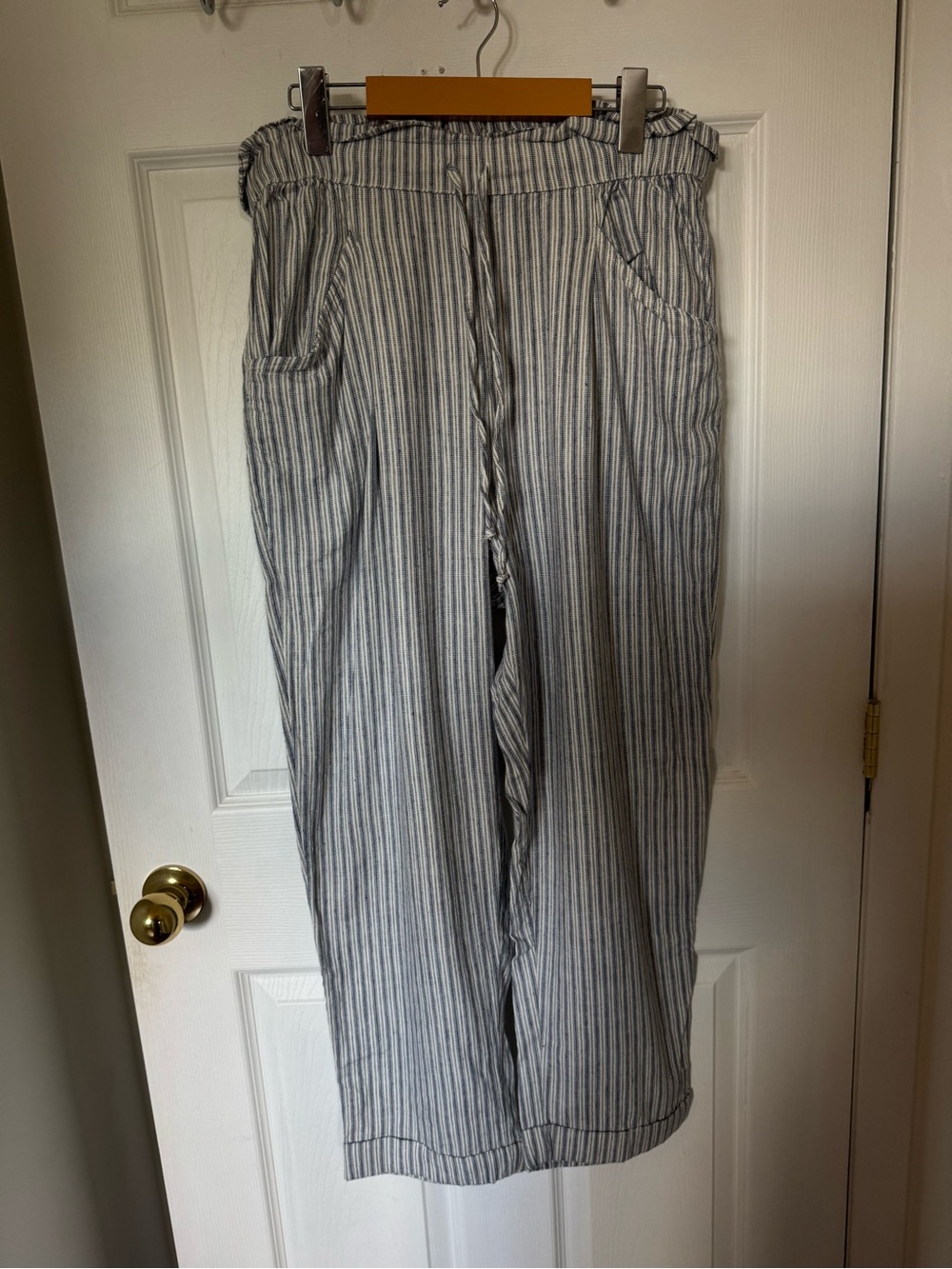 Size L, American Eagle Outfitters Blue and White Striped Linen Pants
